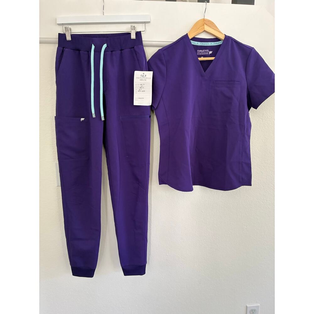 NWT Fabletics Womens XS Tall Scrub Joggers Purple & XS Scrub Top READ